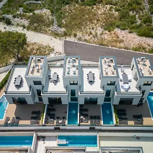 https://villa-residence-360.hotels-in-trogir.com