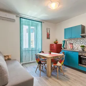 https://apartment-amfiteatar-moris.pula-hotels.org